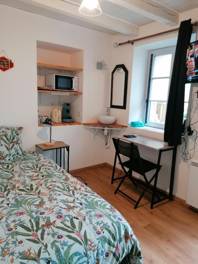 Mini Garni Vendemiaire Apartment Vesoul Bagian luar foto